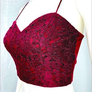 TOPSHOP Lace Crop Top